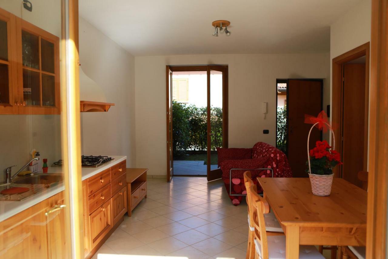 Casa "Giardino Sulla Baia" Apartment Colico Exterior photo
